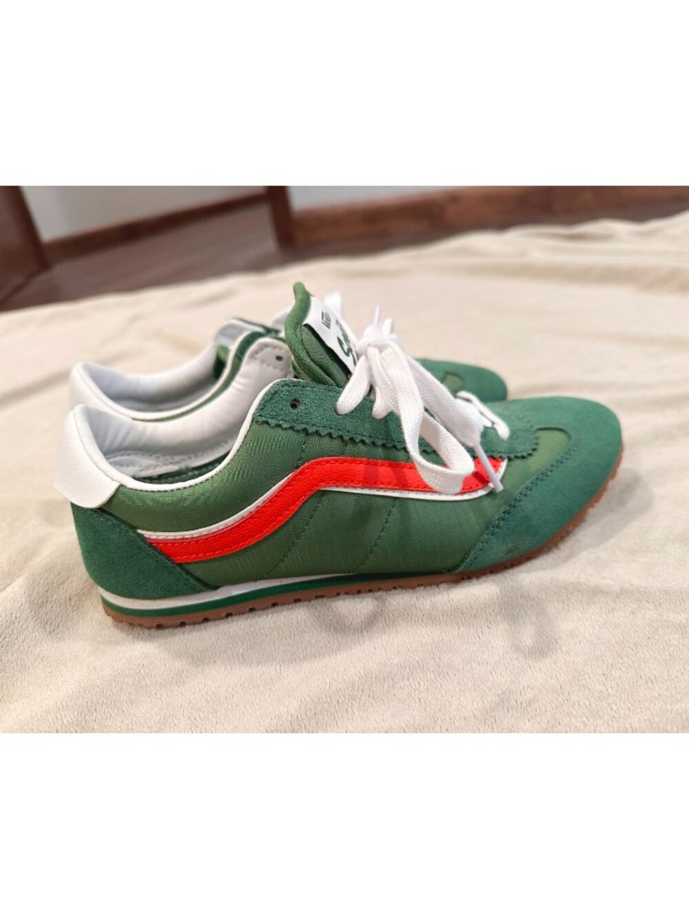 Vans Super Lowpro Fairway Green with Red Sneaker women's 7 and 8 - Picture 3 of 9